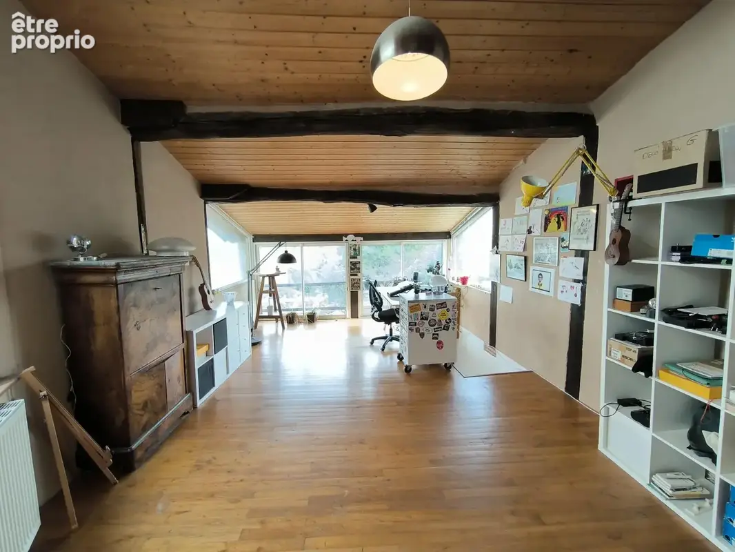 Maison de caractère T6 de 208 m2 avec jardin privatif - photo 8