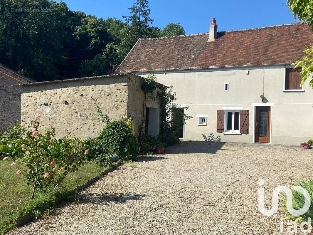 Photo 1 - Maison à SAINT-FARGEAU-PONTHIERRY