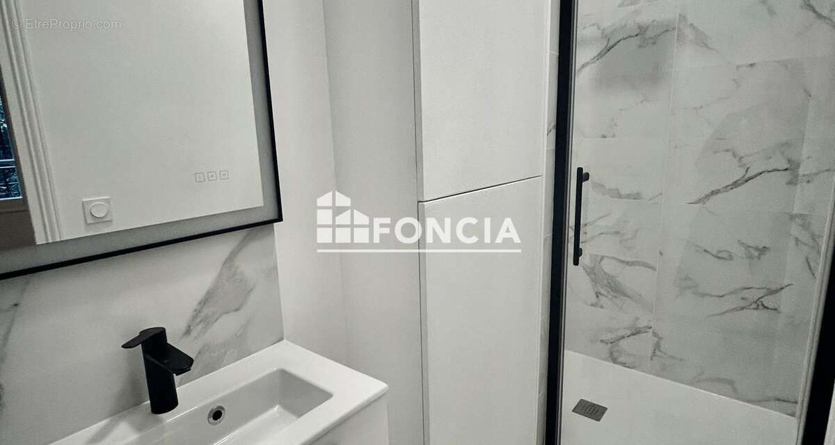 Appartement à COLOMBES