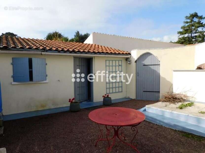 Maison à LES MATHES