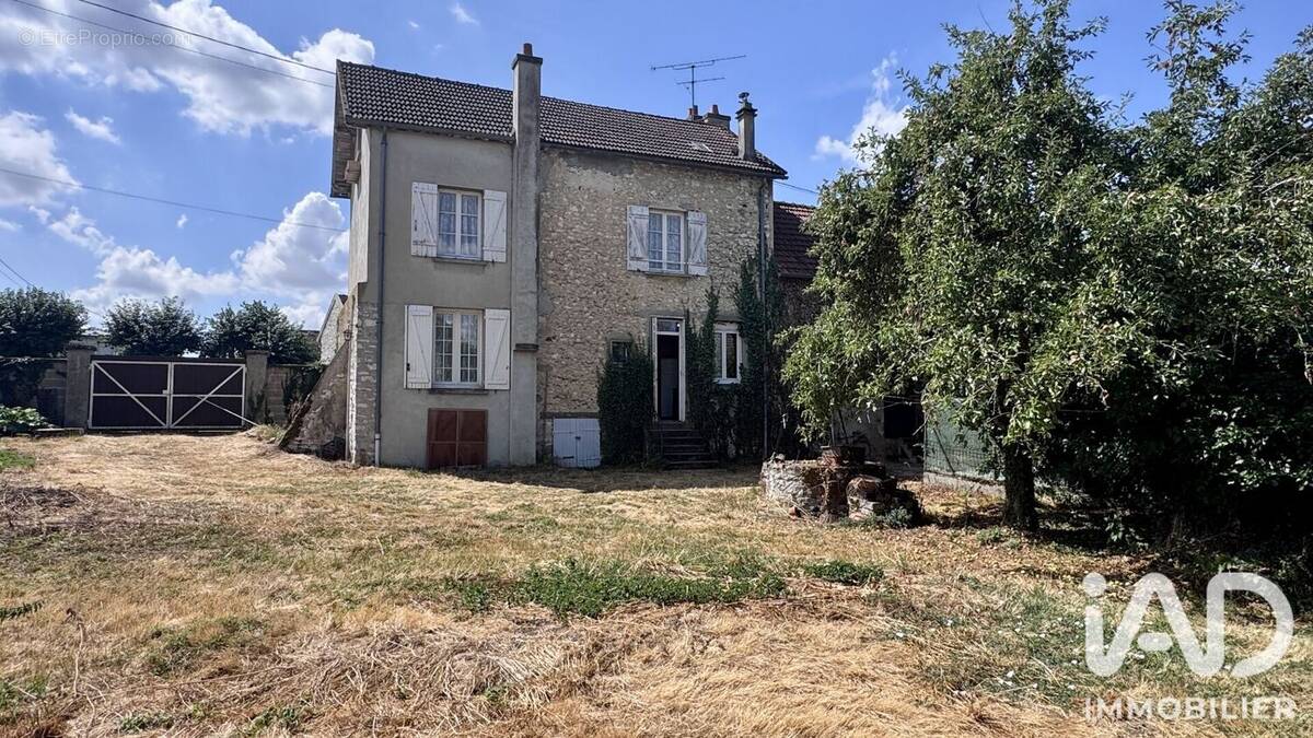 Photo 1 - Maison à VALENCE-EN-BRIE