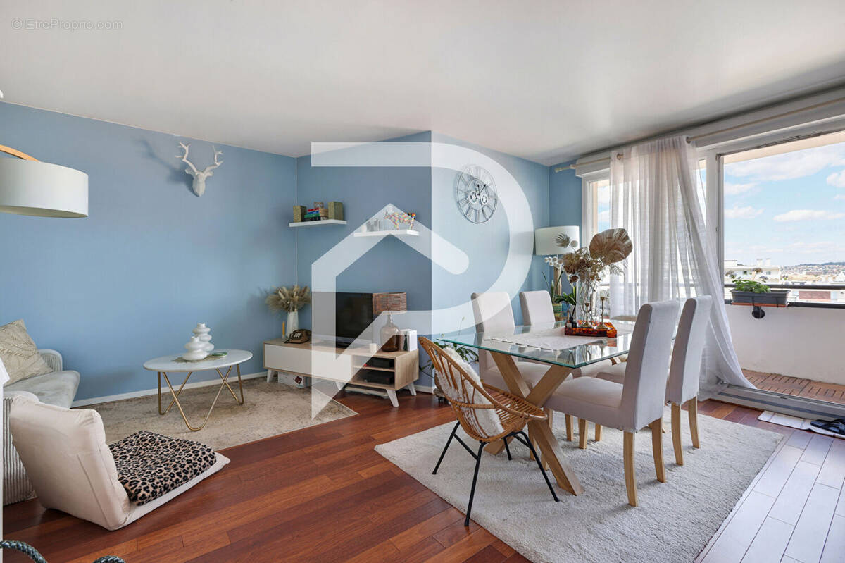 Appartement à COLOMBES