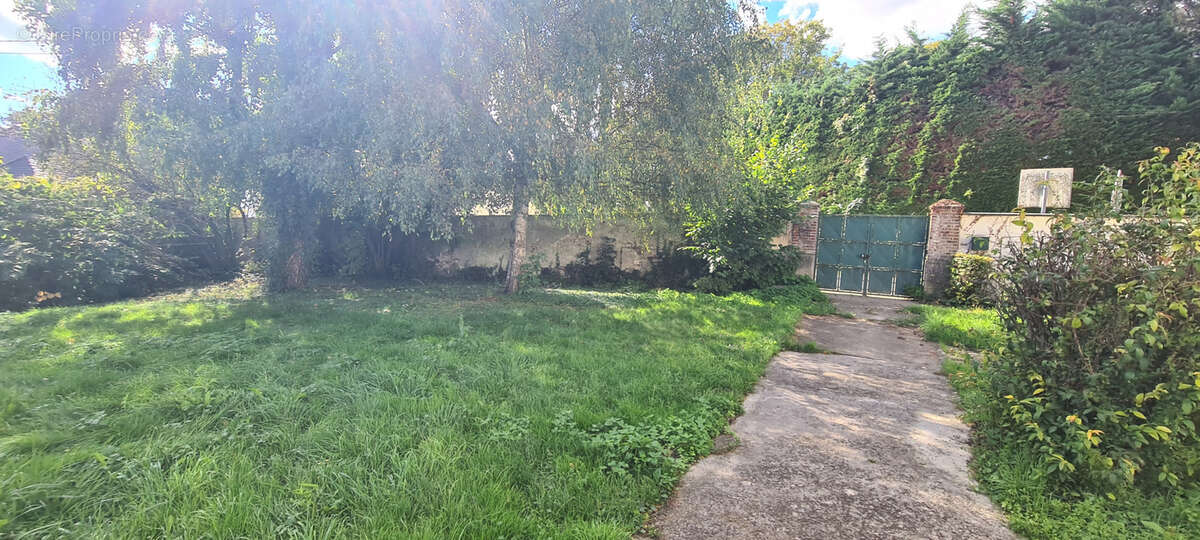 Maison à VILLEVAUDE