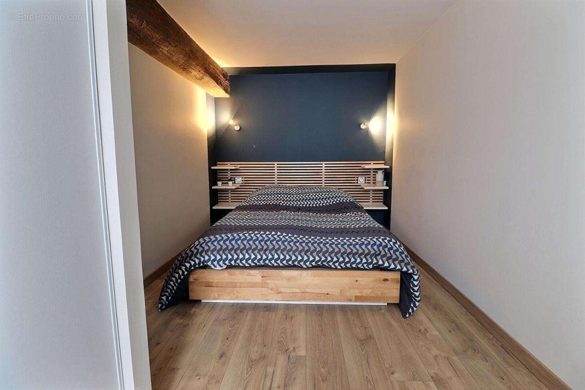 Maison à SOULAIRE-ET-BOURG