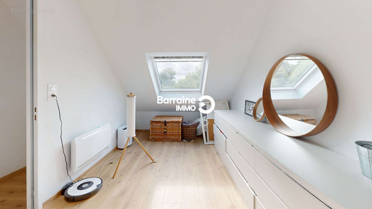 A vendre  maison t9 plougonvelin  proche plage + deux appartements - photo 12