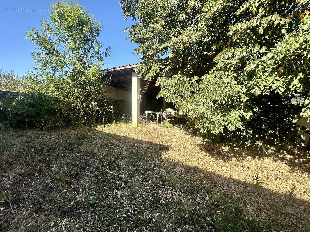 Maison 83 m² à Charbonnieres  - photo 4