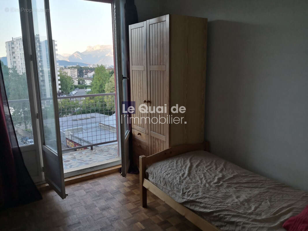 Appartement à SAINT-MARTIN-D&#039;HERES