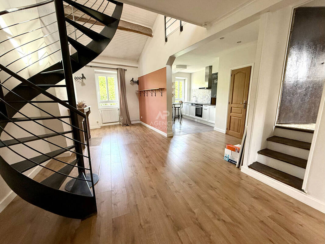 Appartement à POISSY