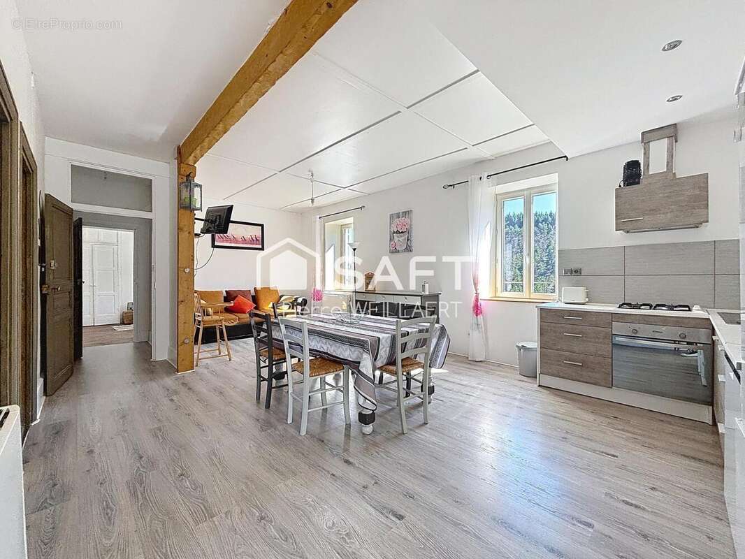 Maison 240 m² à Gluiras  - photo 9