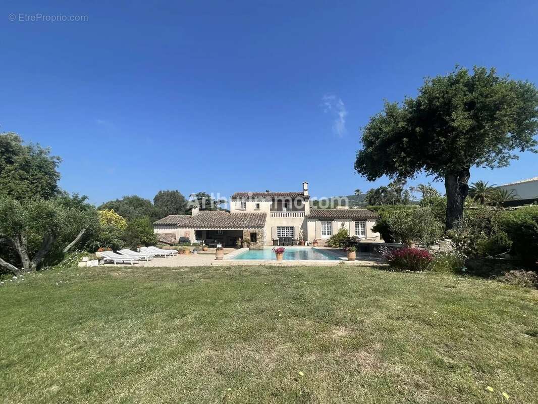 Grimaud - vue mer : - photo 3