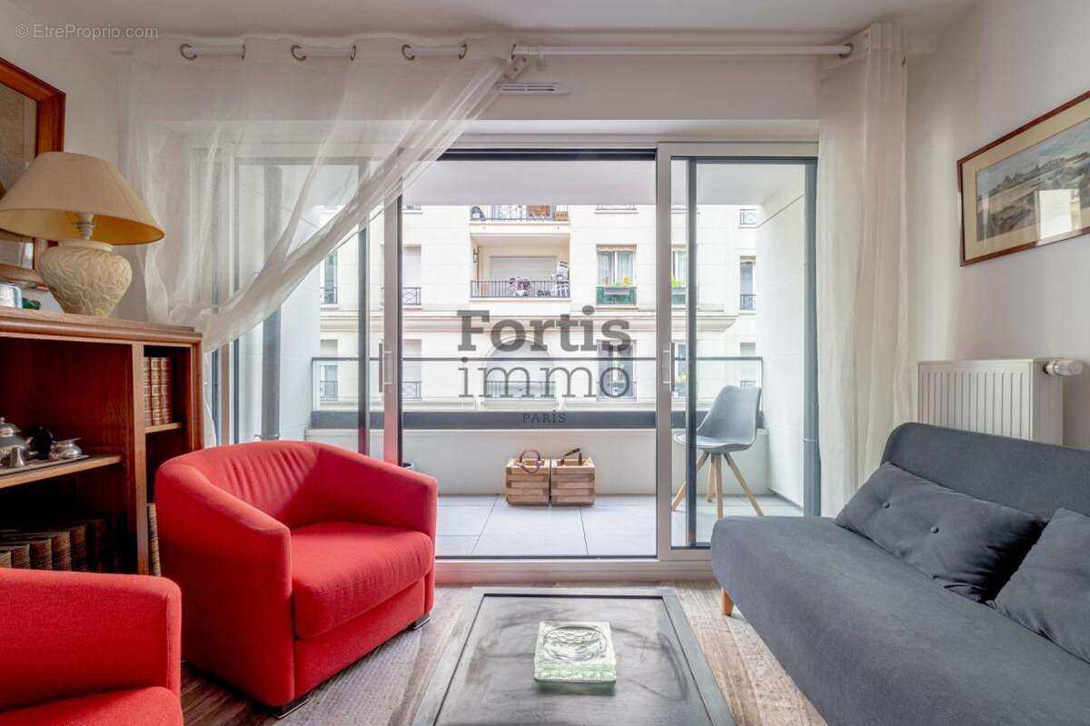 Appartement à MONTROUGE