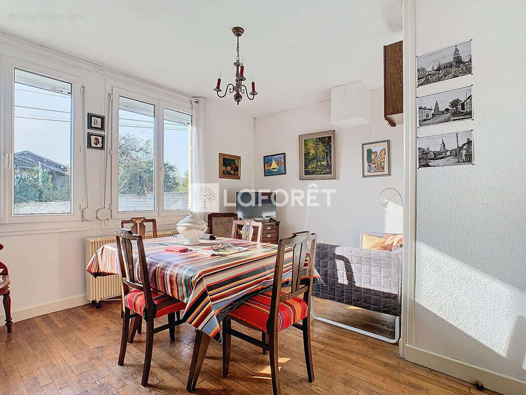 Maison à SEUIL-D&#039;ARGONNE