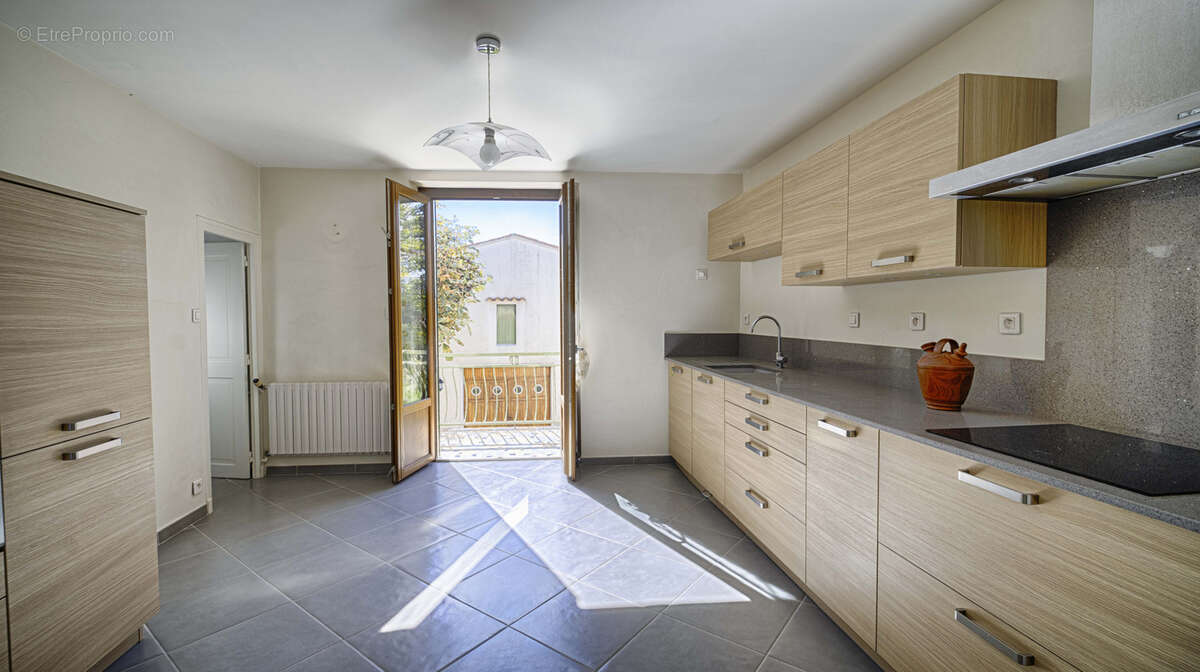 Maison à LA COUCOURDE