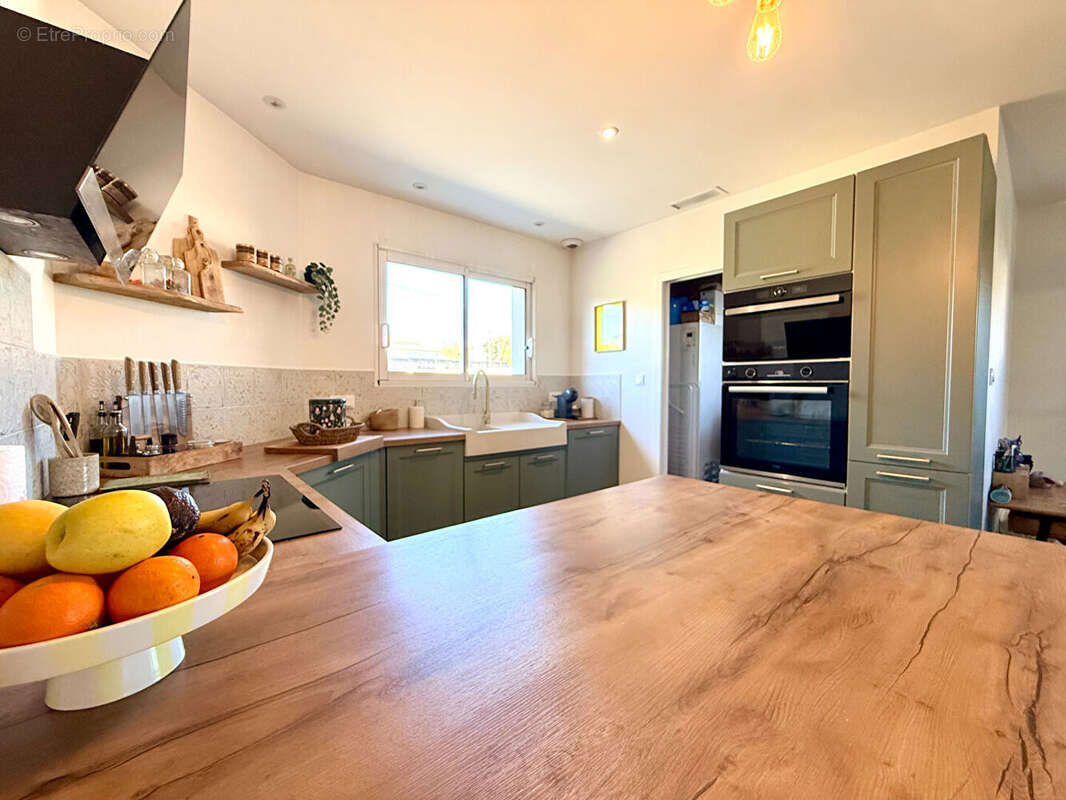 Maison à SAINT-SEURIN-SUR-L'ISLE