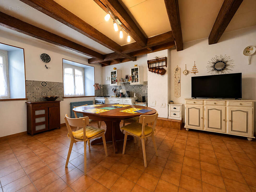 Maison à ROSIERES-AUX-SALINES