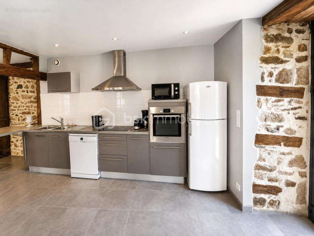 Maison à LA PORCHERIE