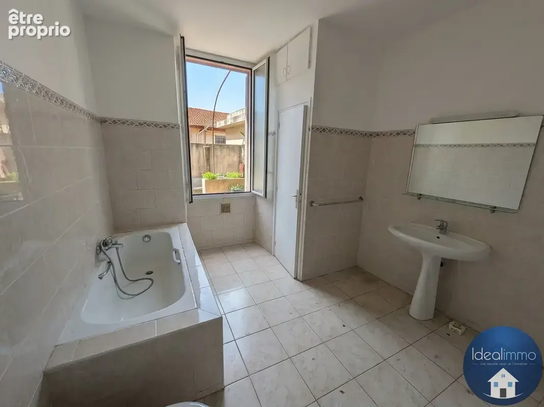 Cannes brousailles - T3 de 57 m2 en rez-de-jardin + annexes (80 m2)   Potentiel exceptionnel ! - photo 7
