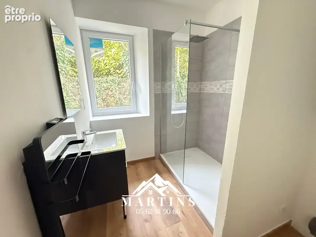 EXCLUSIVITE / ARGELES-GAZOST - Appartement rénové de type 3 avec vue dégagée et jardin privatif de 200m2. - photo 12