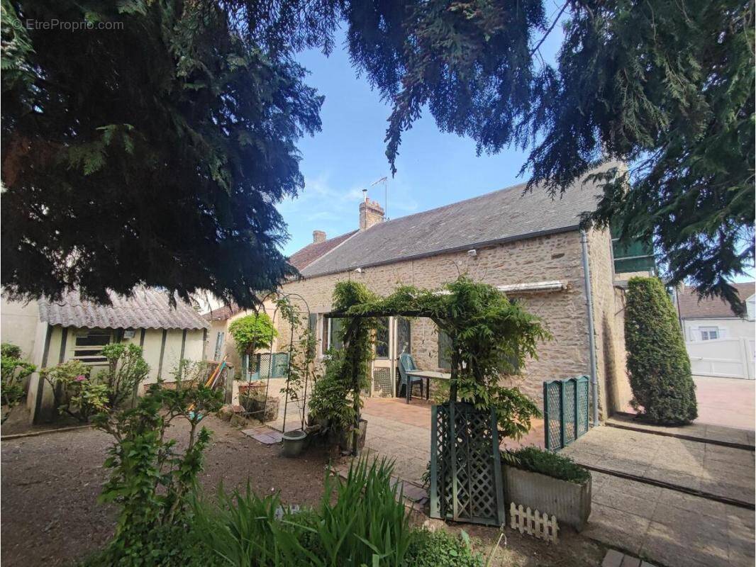 Maison à SAINT-GERMAIN-DU-CORBEIS