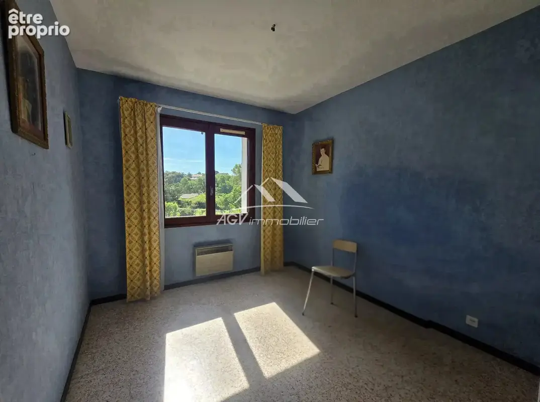 Au calme sur 1252 m² de terrain clos,165m² habitable, 2 logements - photo 5