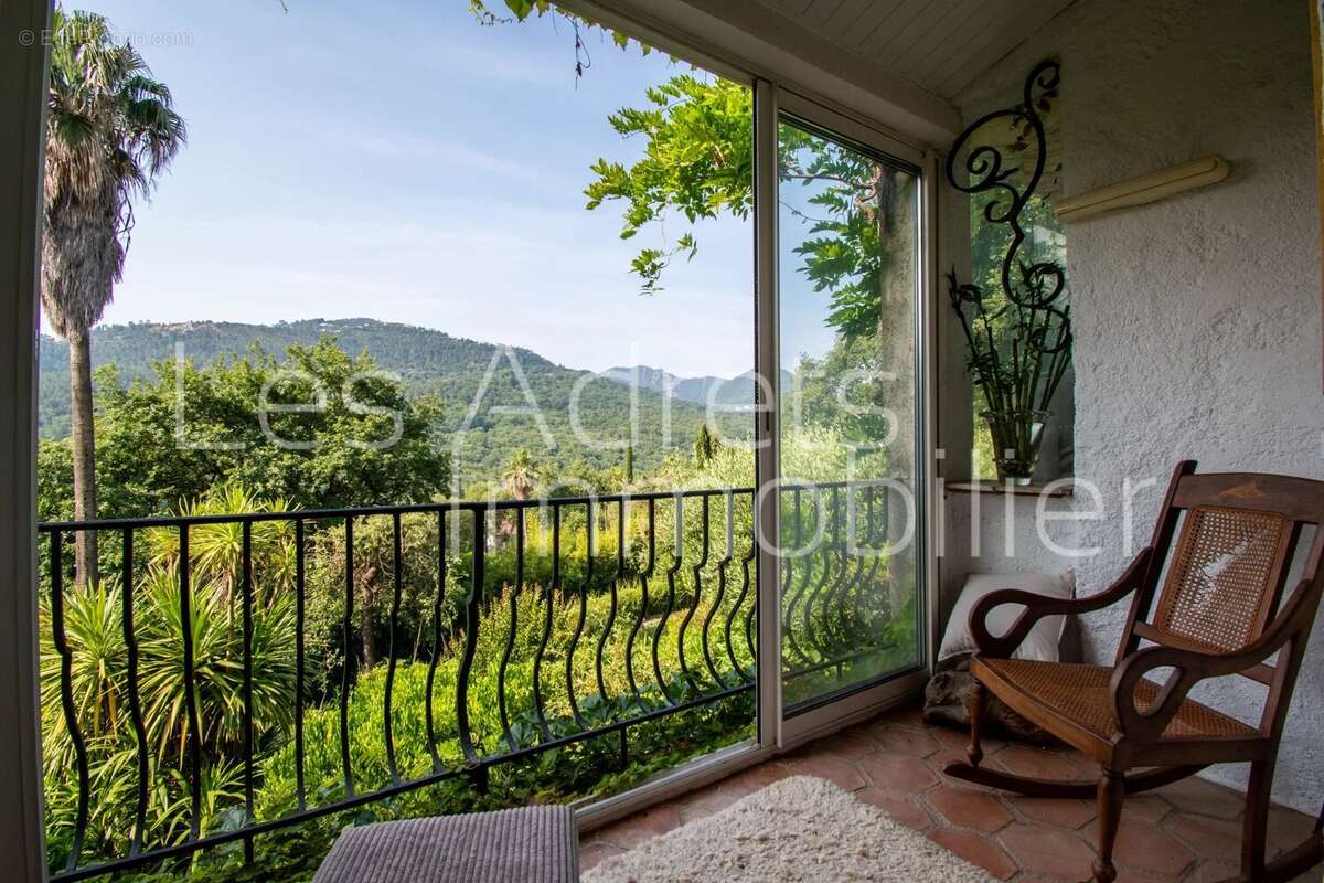 Maison à LES ADRETS-DE-L&#039;ESTEREL