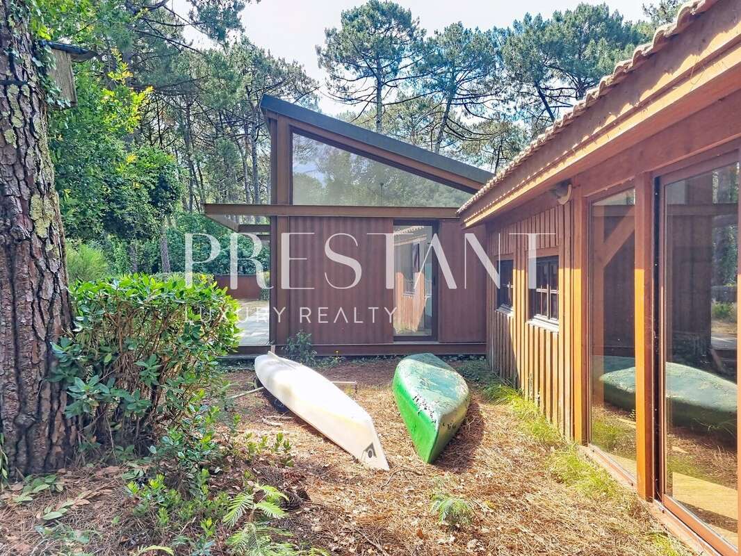 Villa d'architecte unique en première ligne face au lac de Lacanau - photo 19