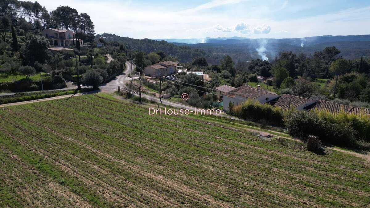 Terrain 1261 m² à Cotignac  - photo 9