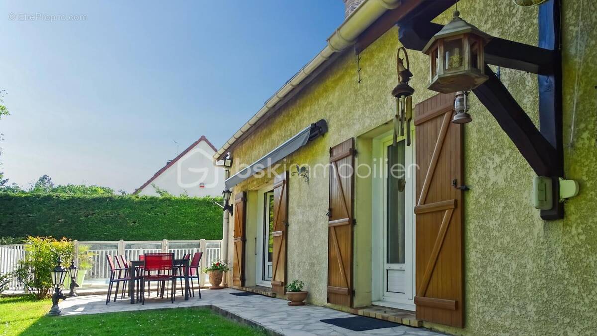 Maison à CLAYE-SOUILLY