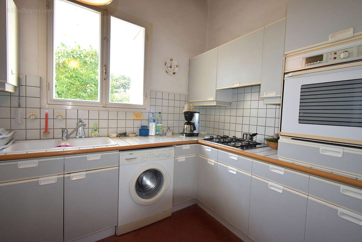 Maison à MONTAIGU-DE-QUERCY