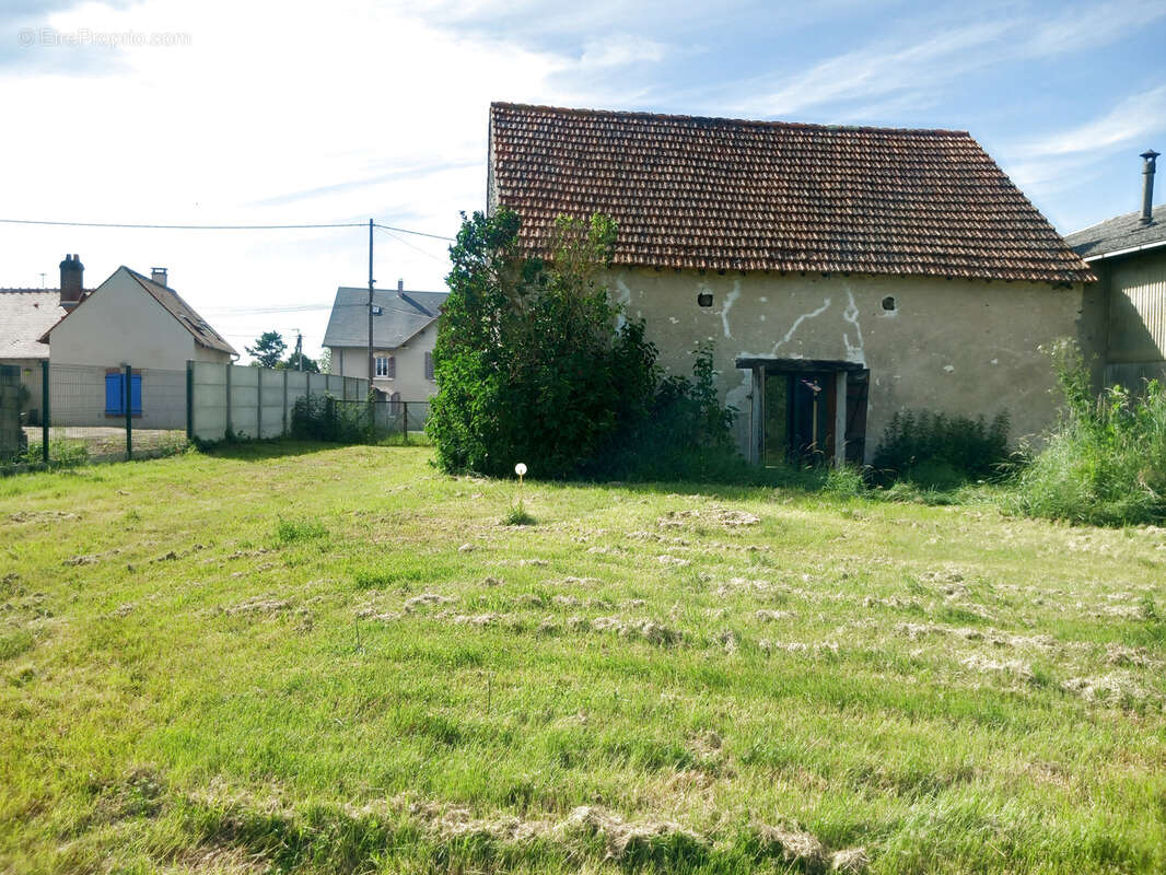 Lailly-en -val — grange viabilisee - terrain 400 m2 - photo 5