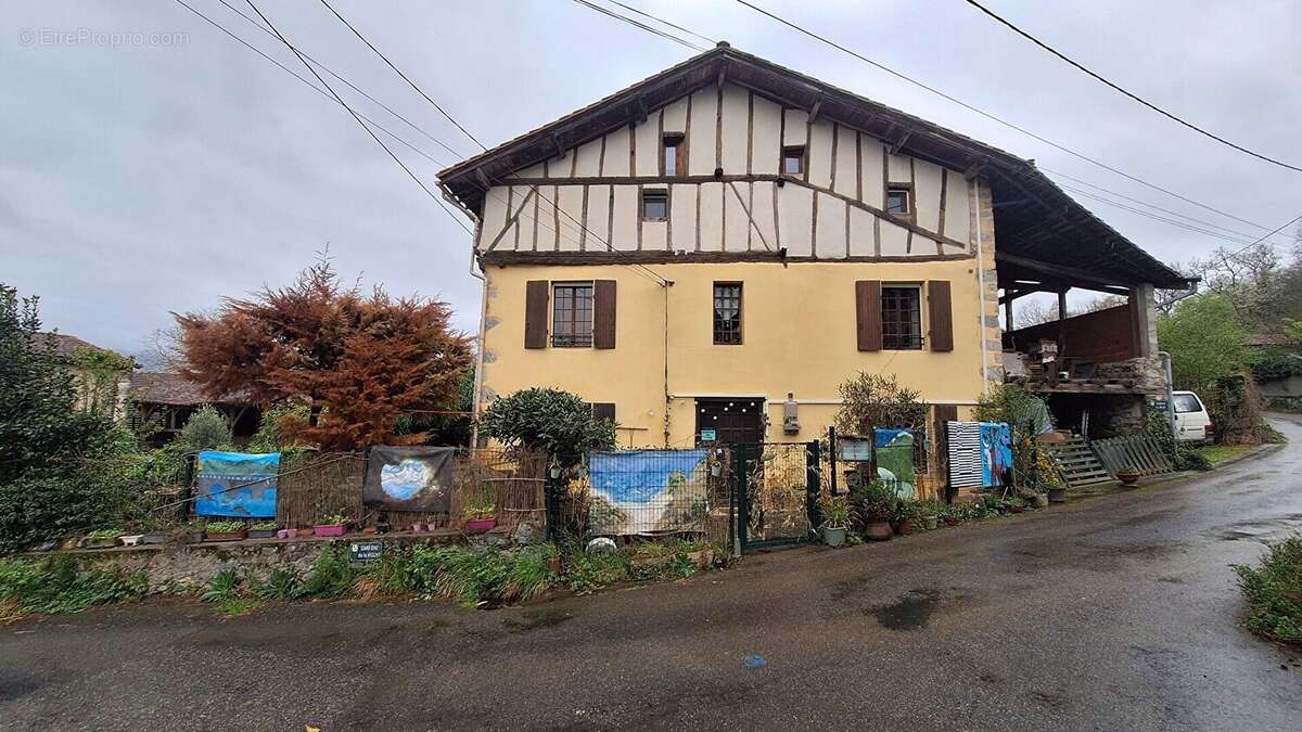 Maison à SALEICH