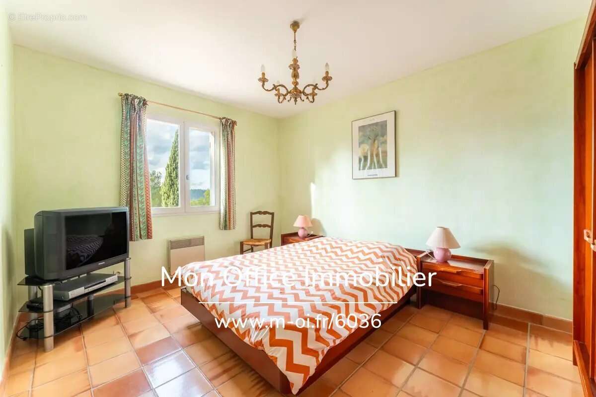 Référence : 6754-VCL - Maison avec belle vue dominante - Piscine et pool-house - Proche Aix à ROGNES - photo 25