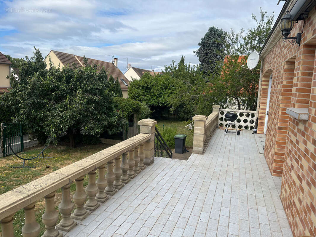 Maison Eaubonne 7 pièce(s) 190.59 m2 - photo 8