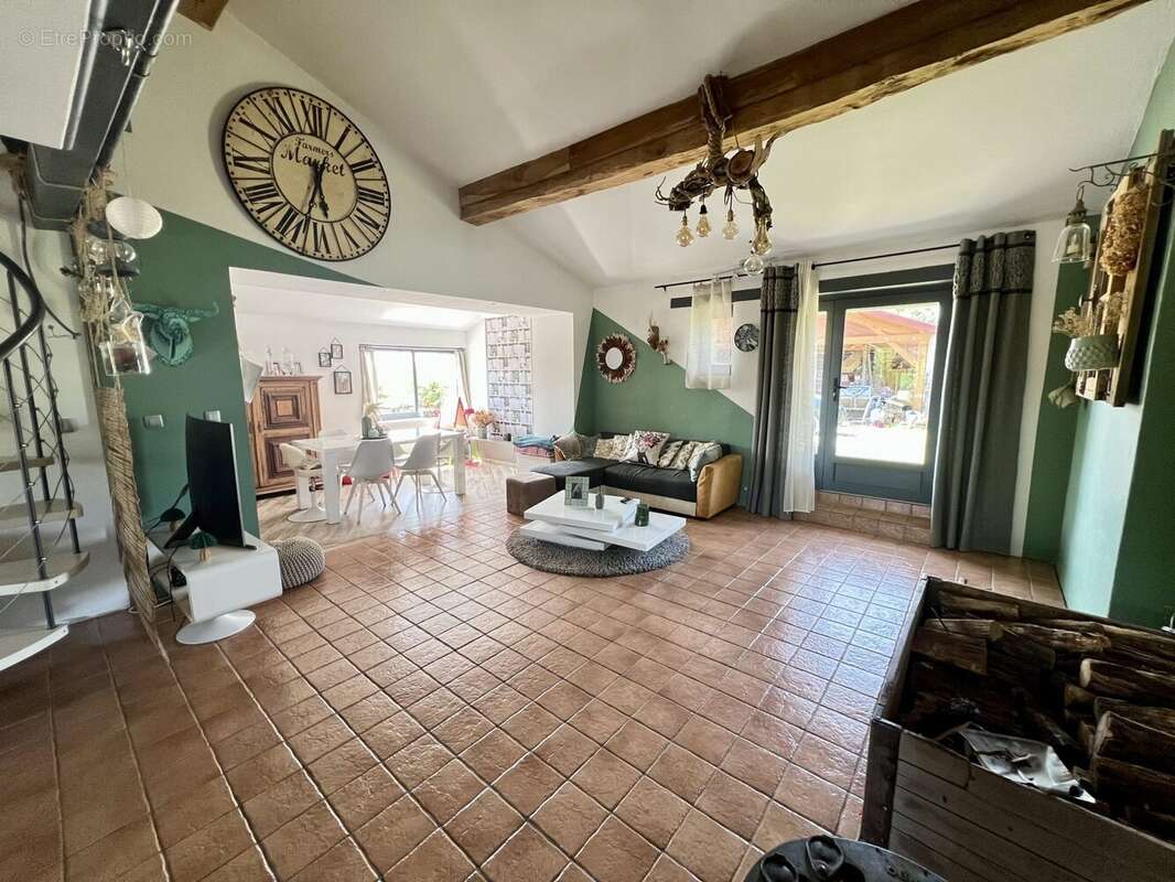 Maison à MONTPONT-EN-BRESSE