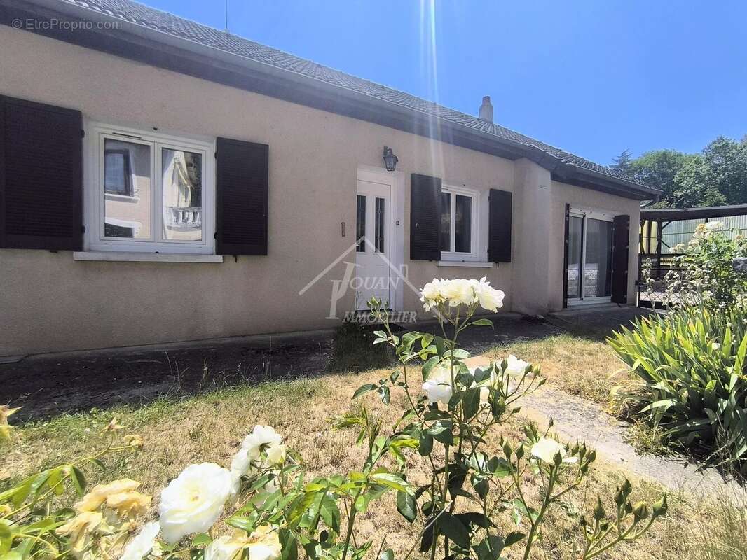 Maison à SAINT-ELOY-LES-MINES