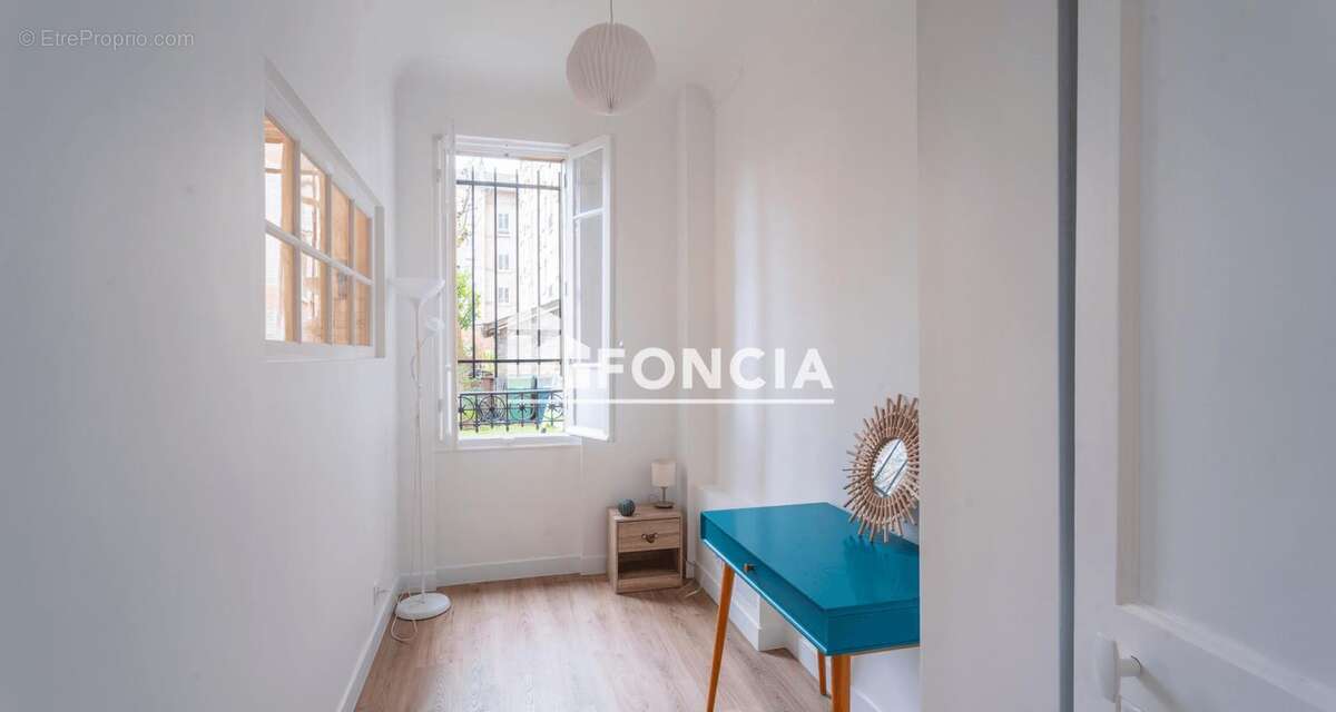Appartement à COLOMBES
