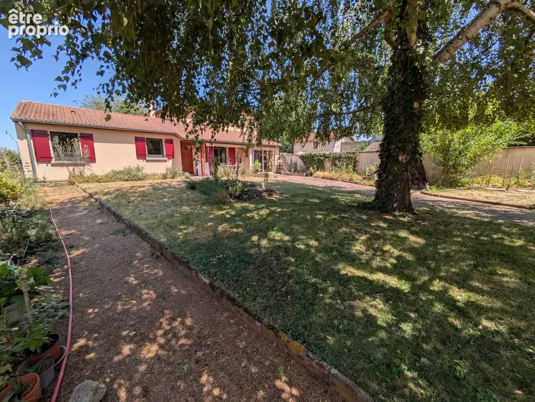 Ensemble de 2 maisons dans un joli jardin arboré et calme - photo 2