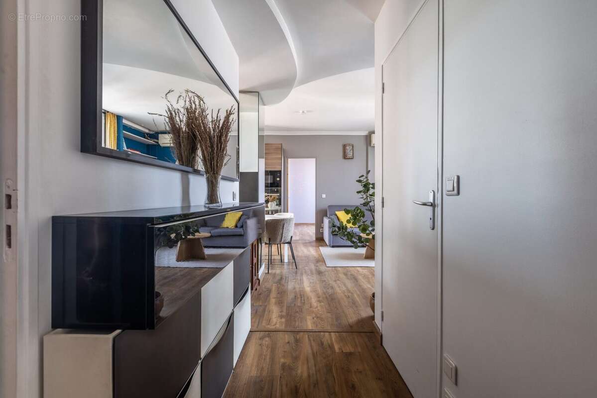 Appartement 70 m² à Nice  - photo 8