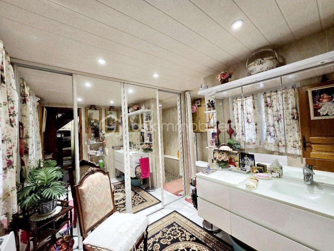 Maison à BALARUC-LE-VIEUX