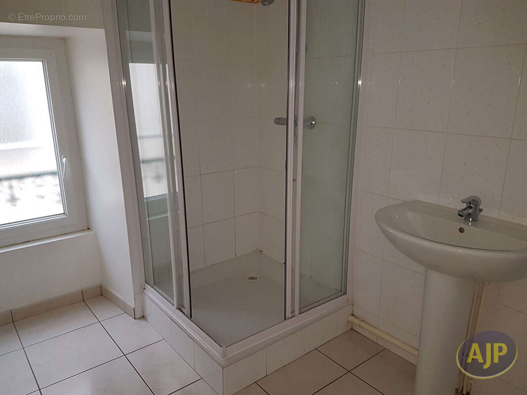 Appartement à NOZAY
