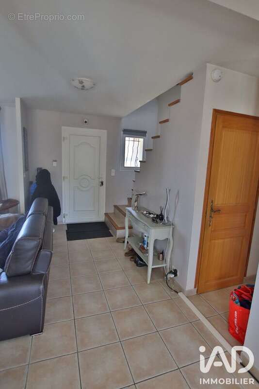 Maison 140 m² à Noisy-Rudignon  - photo 2