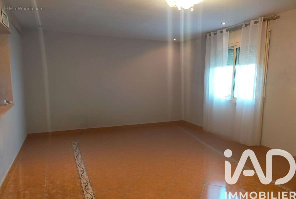 Photo 5 - Maison à SORGUES