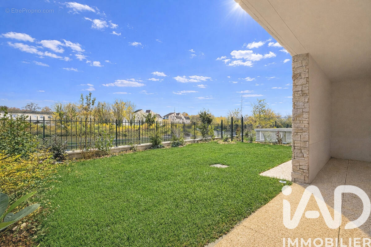 Photo 1 - Appartement à SAVIGNY-LE-TEMPLE