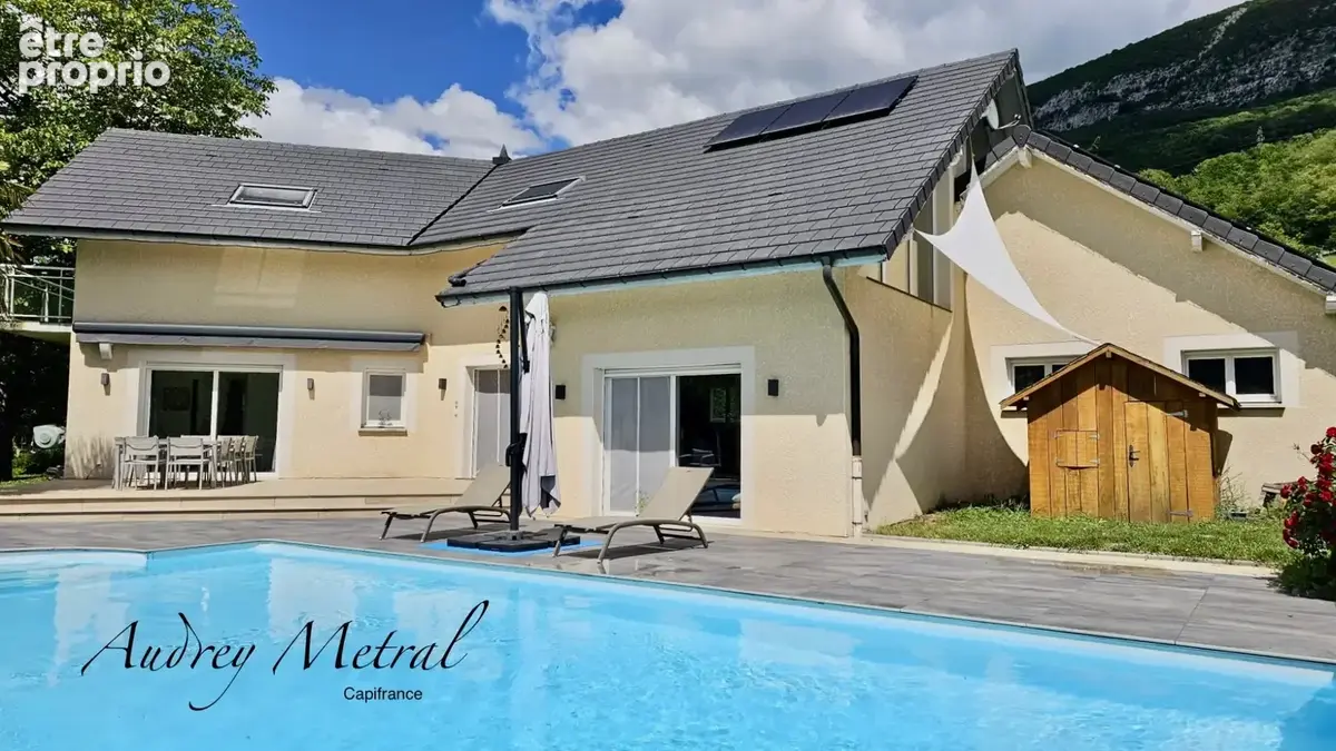 Villa à vendre à Serrières-en-Chautagne avec piscine, à 50 min de Genève et d'Annecy, 35 min d'Aix-Les-Bains et 15 min du Lac du - photo 20