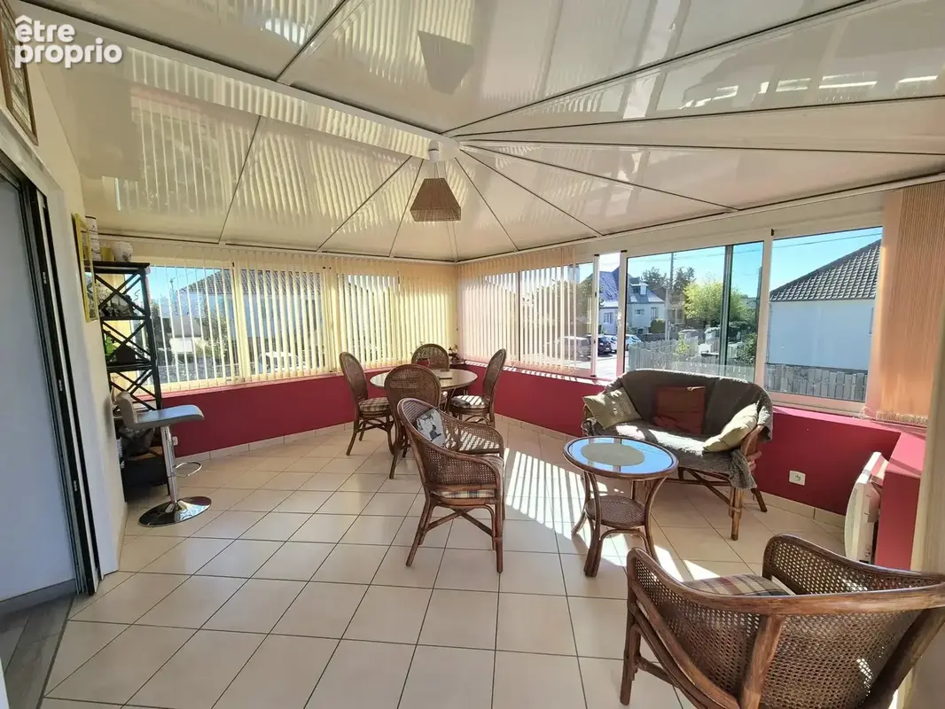 Laval - pavillon de 98 m² - photo 4