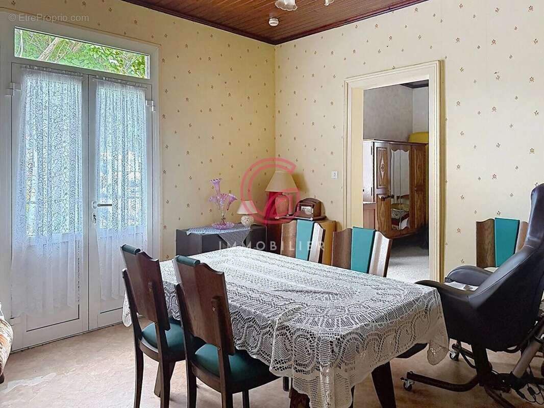 Maison à PARENTIS-EN-BORN