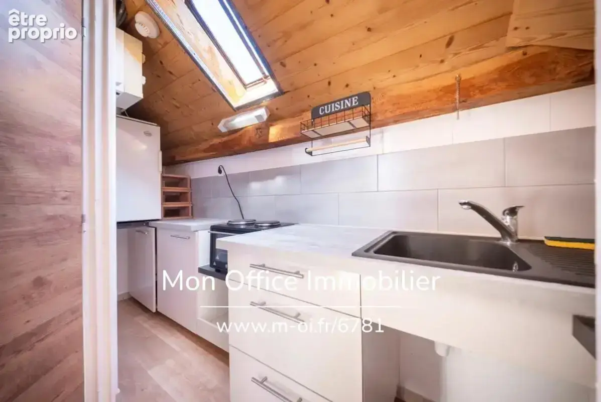 Référence : 6781-CLG. - Maison d'environ 400m² à fort potentiel au cœur de l'Embrunais - photo 12