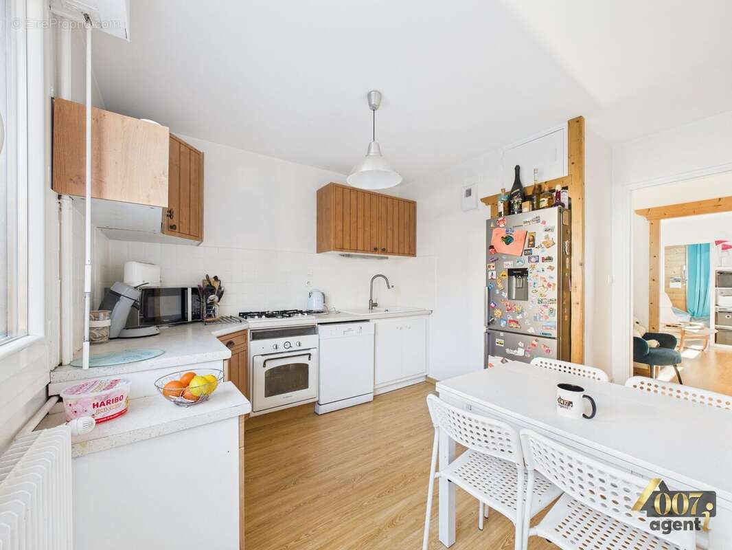 Appartement à GILLY-SUR-ISERE