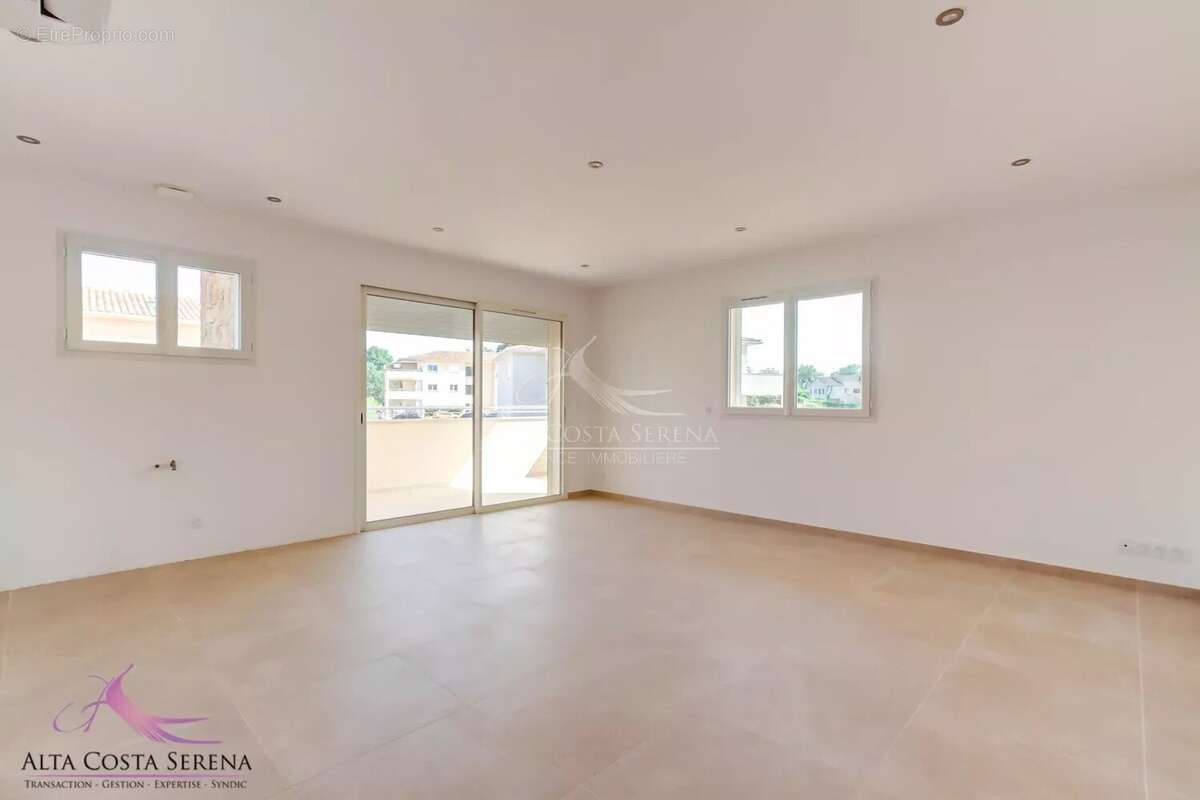 Appartement t2 prunelli di fiumorbu - photo 2