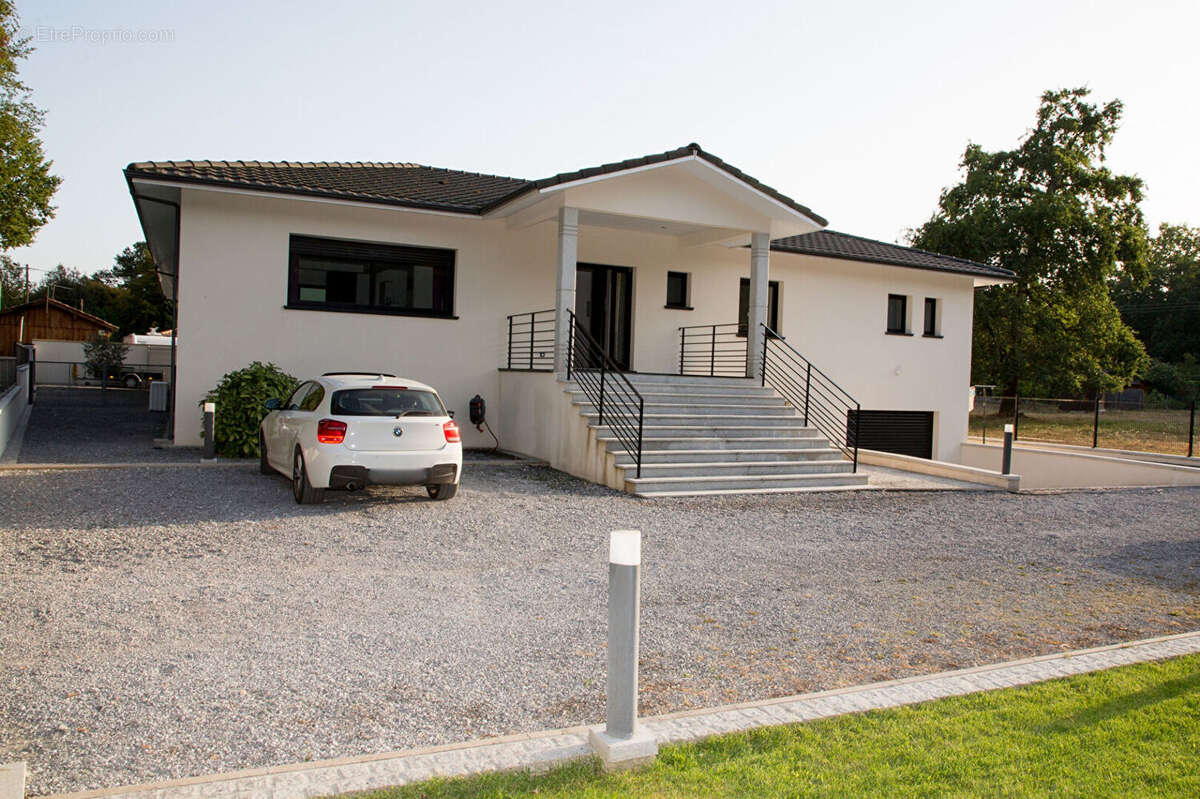 Maison à MARTILLAC